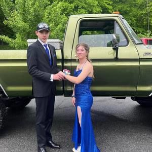 Meet your Posher, Isabella